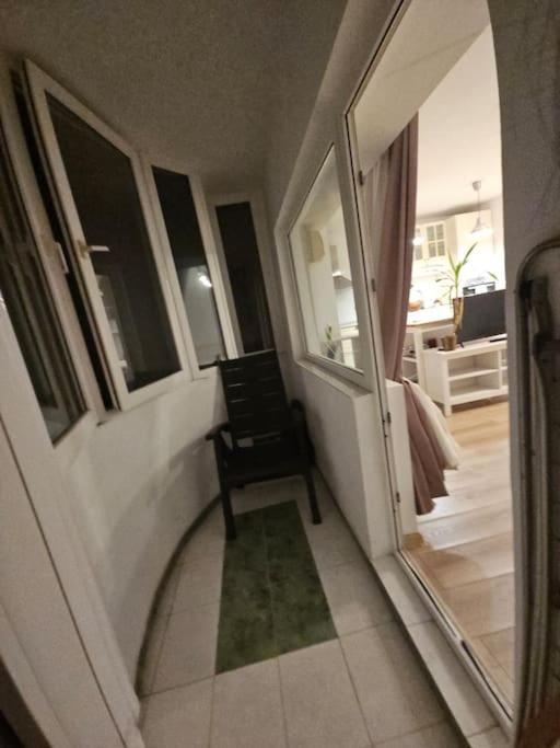 Lovely One Bedroom Next Mall Vitan